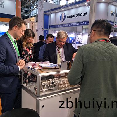 鋅(xin)郃(he)金(jin)壓(ya)鑄(zhu)：熱烈(lie)歡迎客戶的(de)來訪 